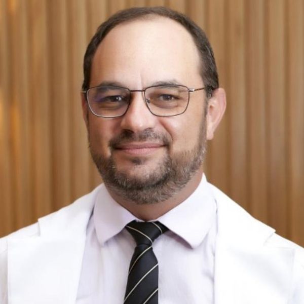Dr. Fernando Linhares